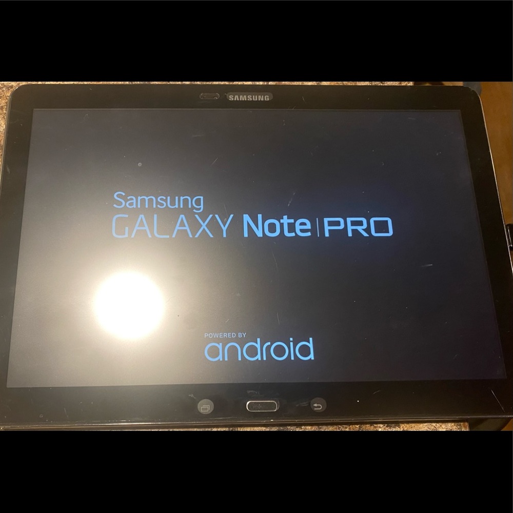 Galaxy Note Pro w/ Accessories